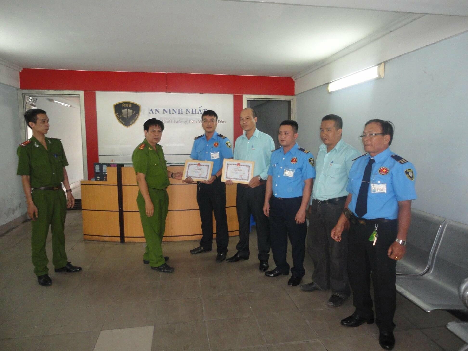 Dịch Vụ Bảo Vệ Chuyên Nghiệp Uy Tín