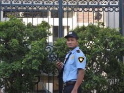 Dịch vụ bảo vệ trường học