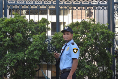 Dịch vụ bảo vệ trường học