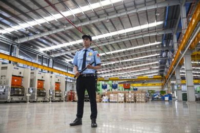 Đặc điểm của đội ngũ nhân viên bảo vệ kho hàng
