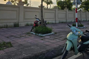 Khu vực vỉa hè người dân bị đánh khi để xe máy.