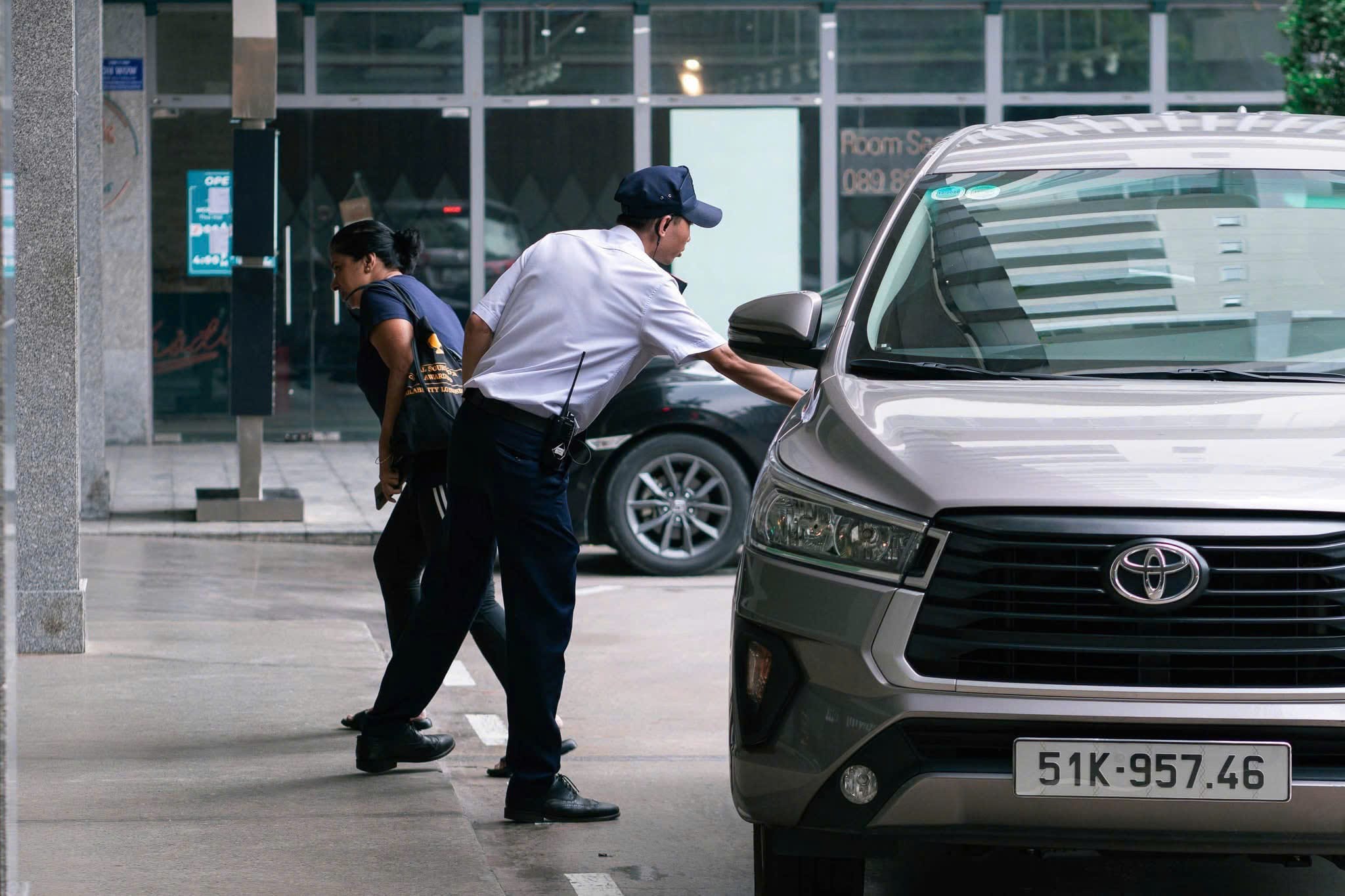 Nhiệm Vụ Của Nhân Viên Bảo Vệ Trực Sảnh